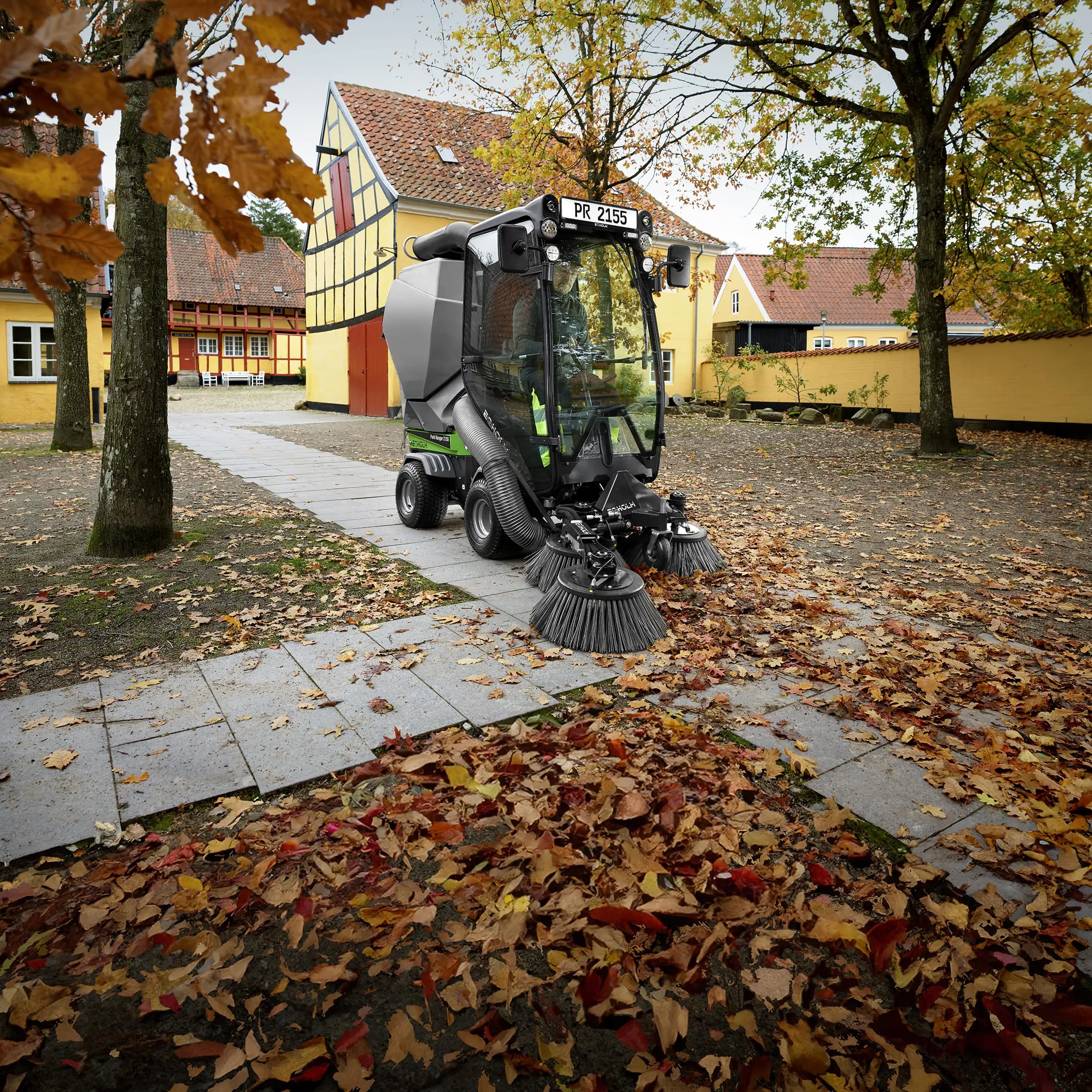 Egholm CR2155 ulična čistilica i multifunkcijsko vozilo